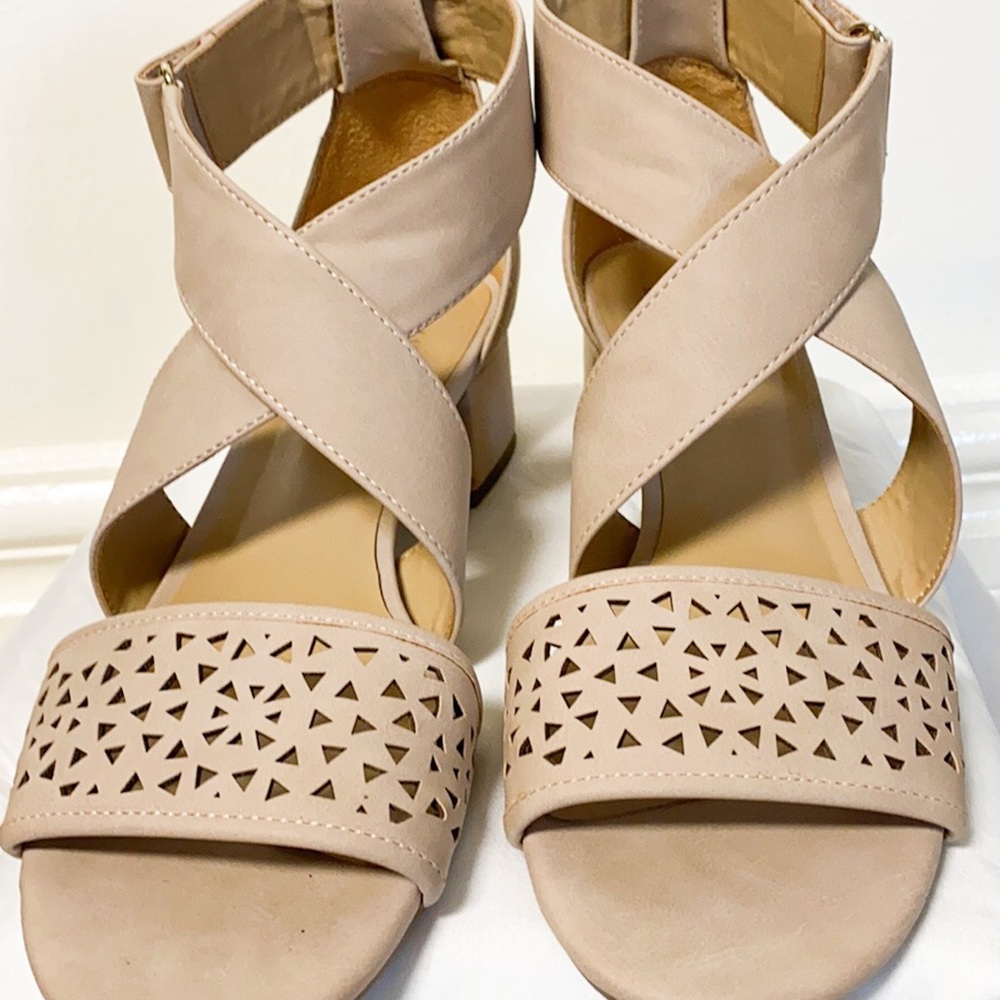 Naturalizer leather sandals size 8 - Picture 4 of 4